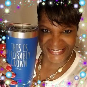 Meet your Posher, Deanna